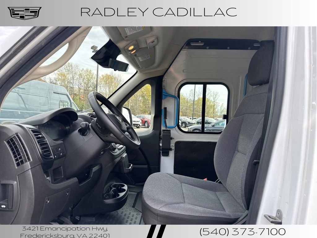 Used 2024 RAM ProMaster 3500 w/ Delivery Van Package FWD image 3