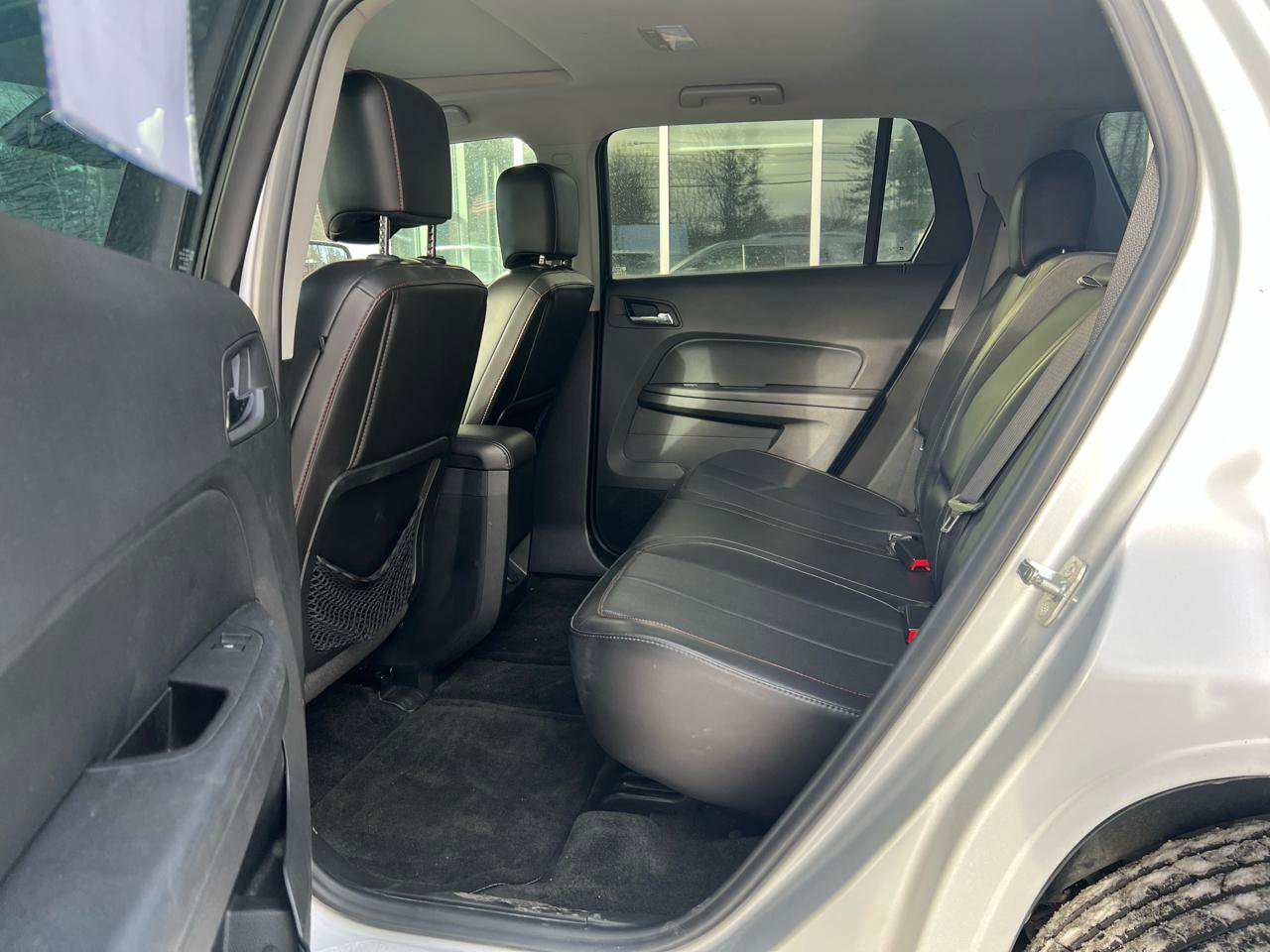 Used 2017 GMC Terrain SLT w/ Open Road Package image 10