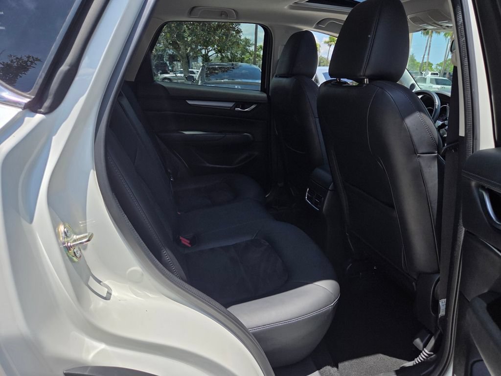 Used 2017 MAZDA CX-5 Touring w/ Preferred Equipment Package AWD/4WD image 17