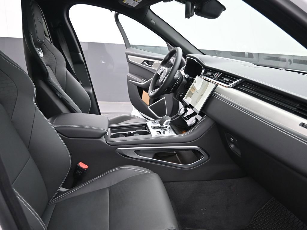 New 2026 Jaguar F-PACE R-Dynamic S image 5