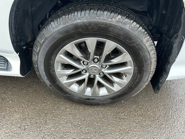 Used 2016 Lexus GX 460 Luxury w/ Preferred Accessory Package image 12