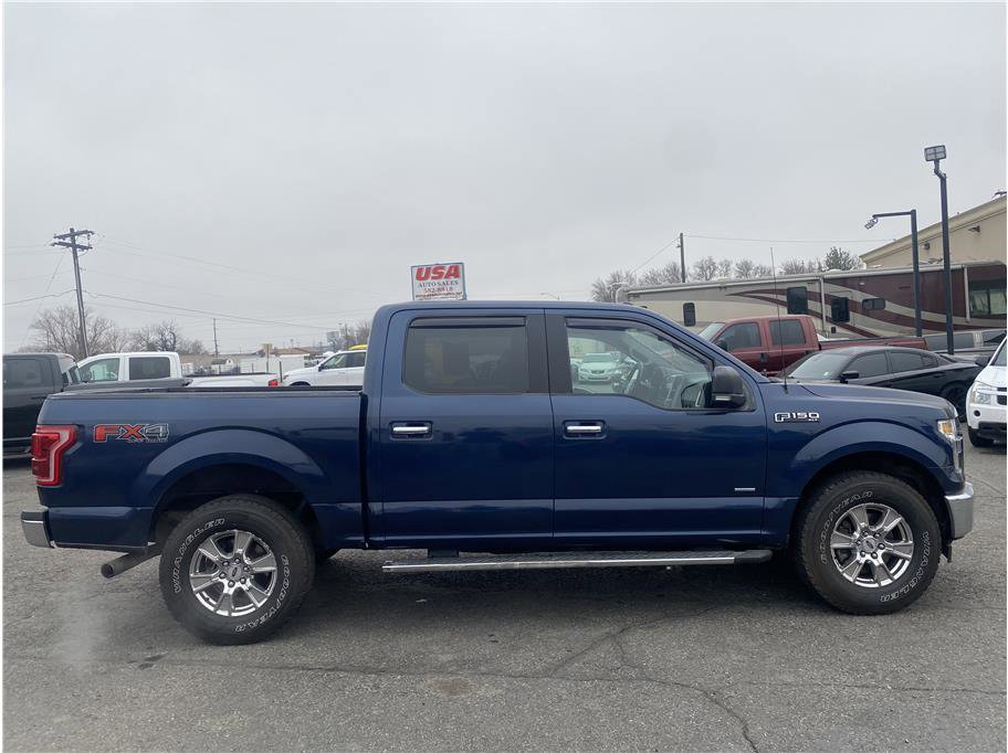 Used 2015 Ford F150 XLT w/ Equipment Group 302A Luxury image 4