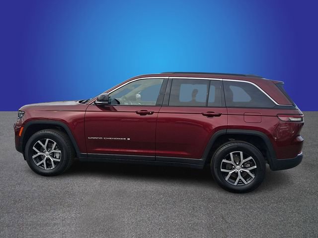 Used 2025 Jeep Grand Cherokee Limited image 7