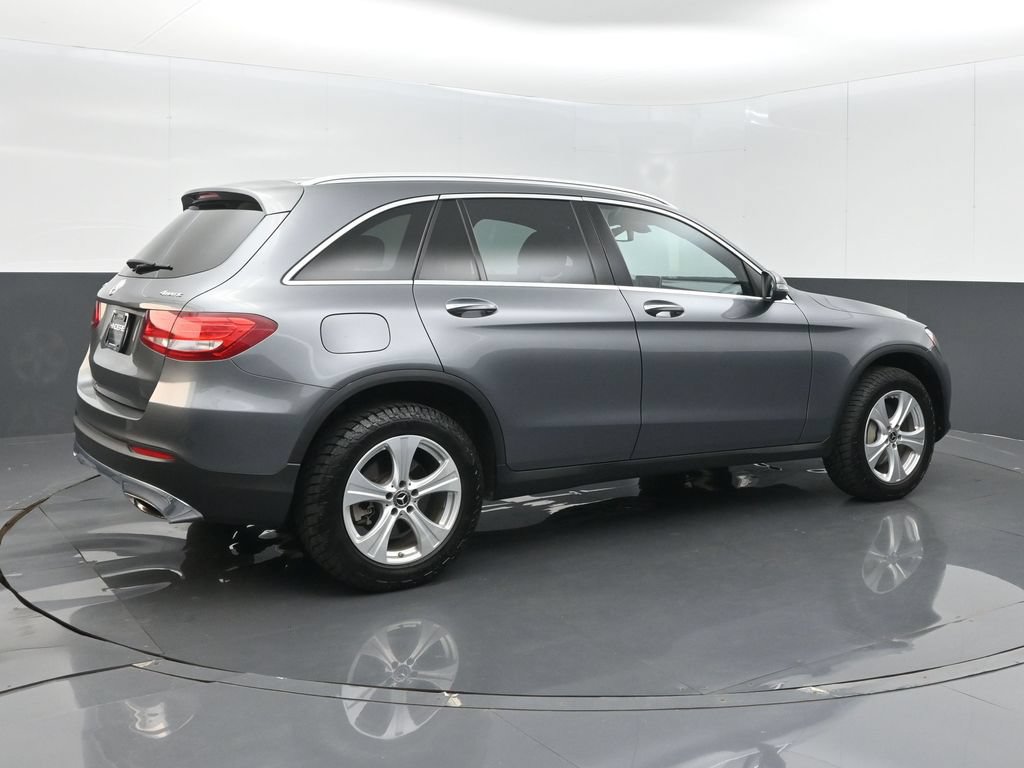 Used 2017 Mercedes-Benz GLC 300 4MATIC image 8
