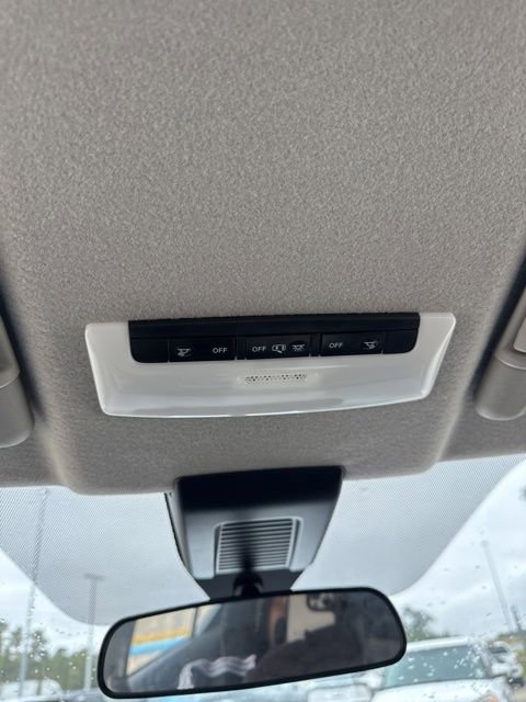 Used 2025 Nissan Kicks Play S image 22