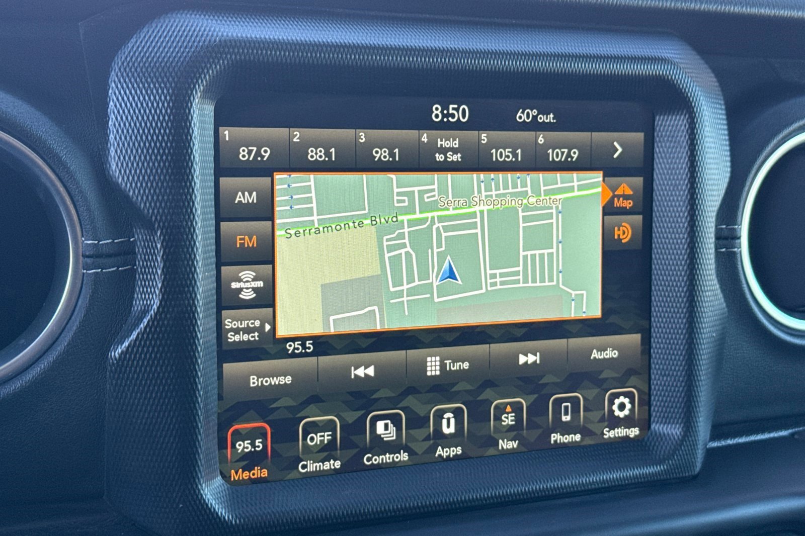 Used 2023 Jeep Wrangler Sahara image 23