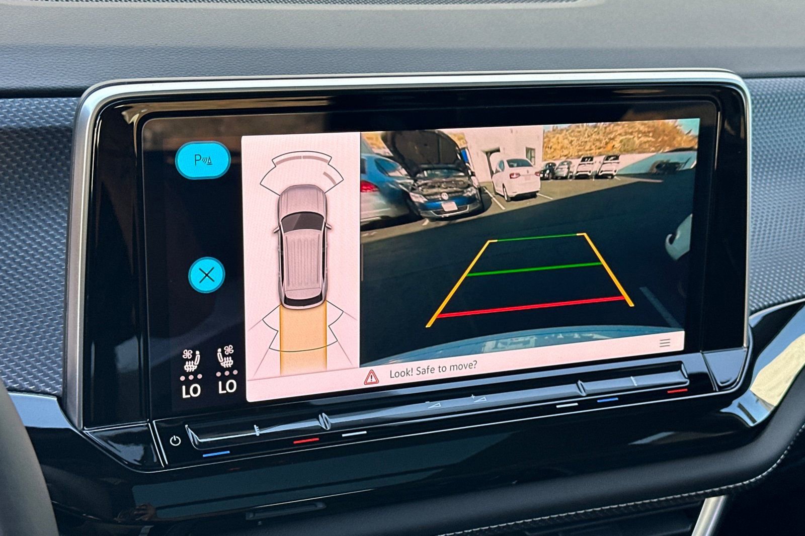 New 2026 Volkswagen Atlas Cross Sport SEL R-Line image 17