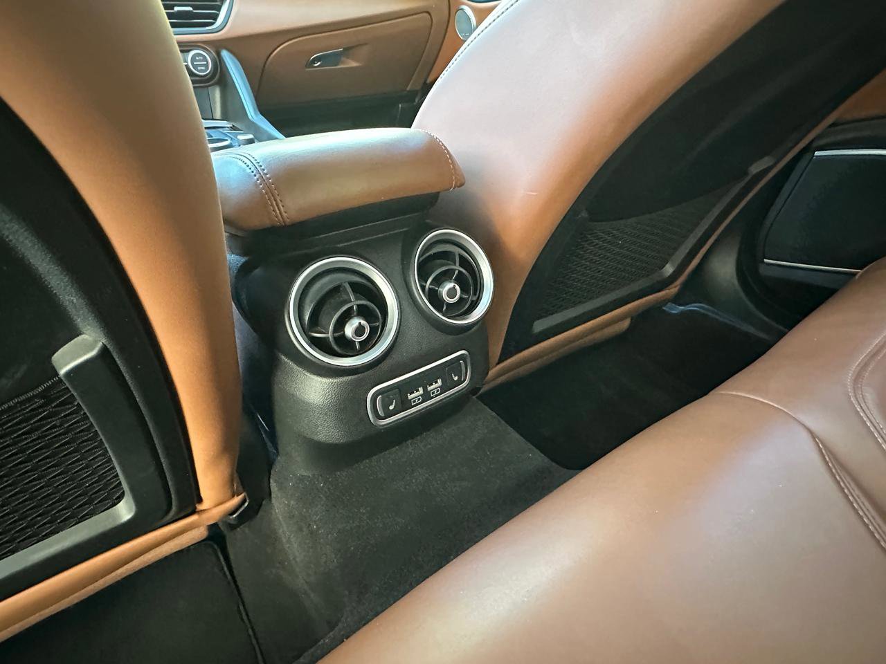 Used 2019 Alfa Romeo Giulia Ti w/ Quick Order Package 22X Lusso image 26