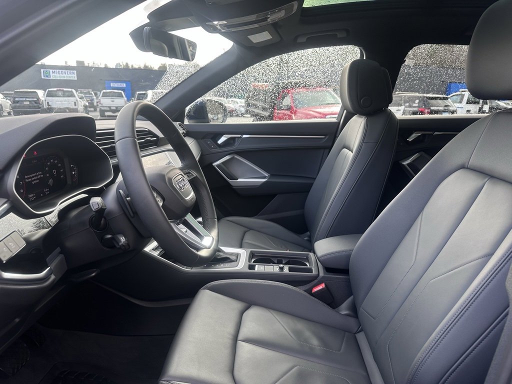 Certified 2025 Audi Q3 2.0T Premium w/ Convenience Package image 13