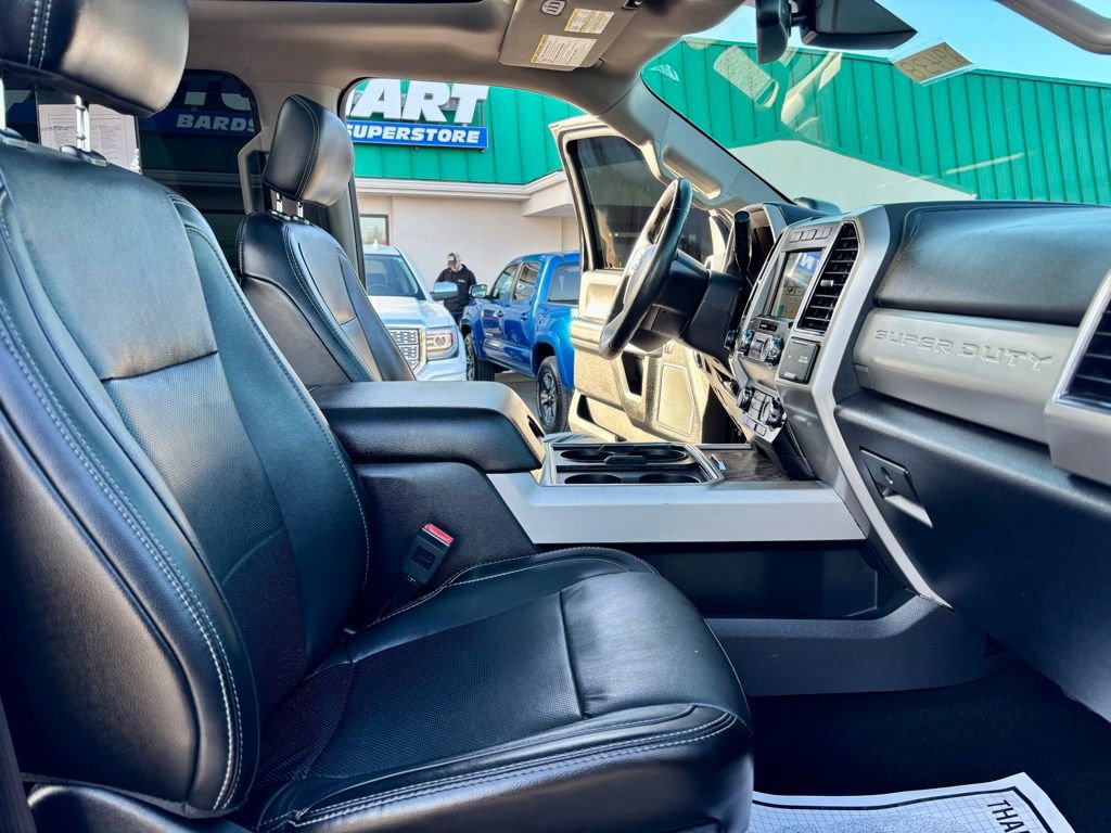 Used 2019 Ford F350 Lariat w/ Lariat Ultimate Package image 14