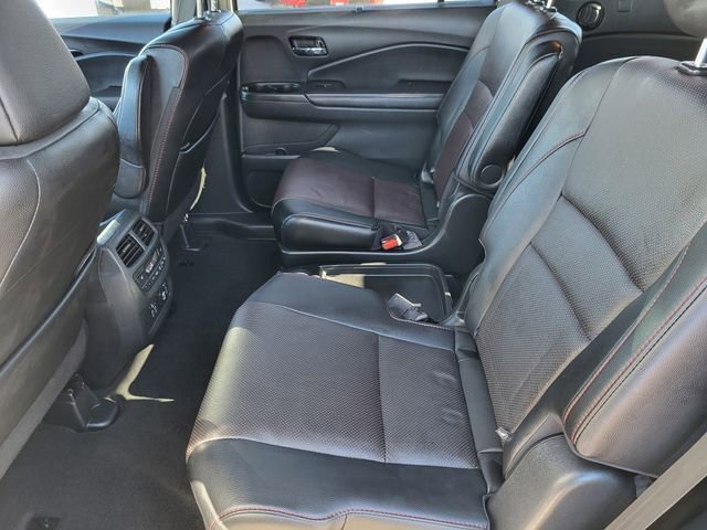 Used 2021 Honda Pilot Black Edition image 13