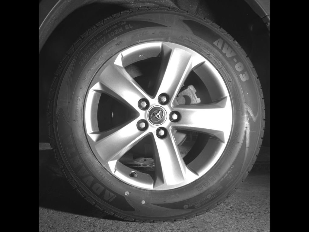 Used 2015 Toyota RAV4 XLE image 15