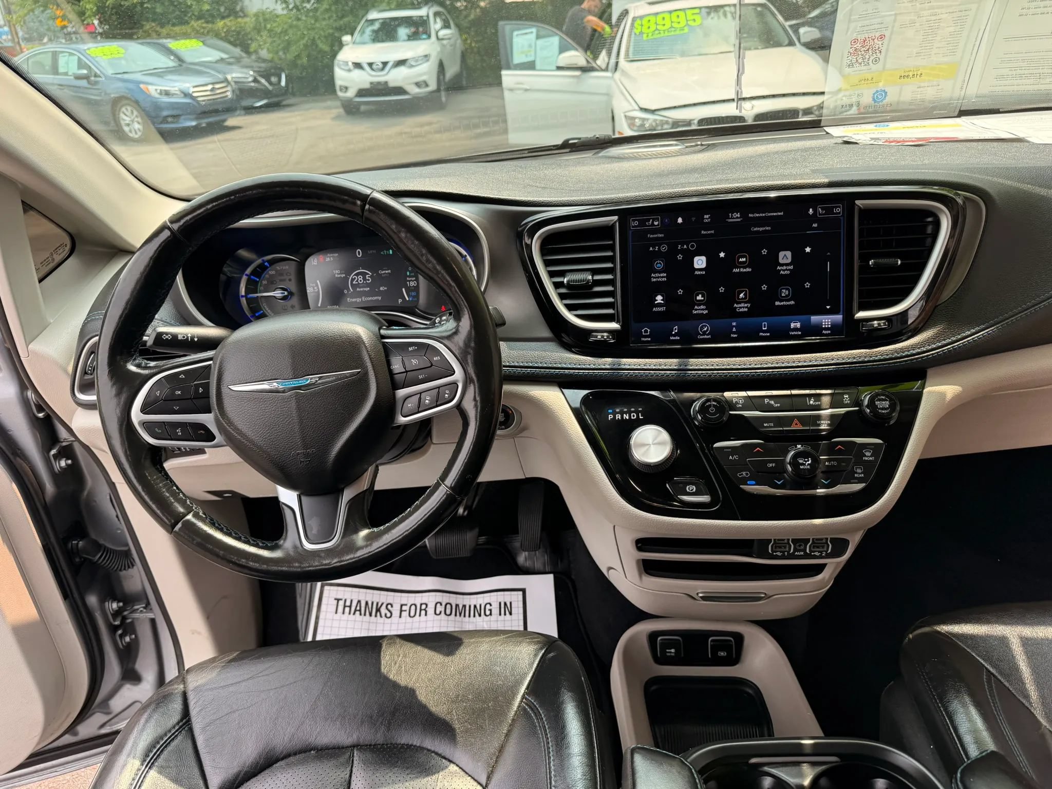 Used 2021 Chrysler Pacifica Touring-L FWD image 16