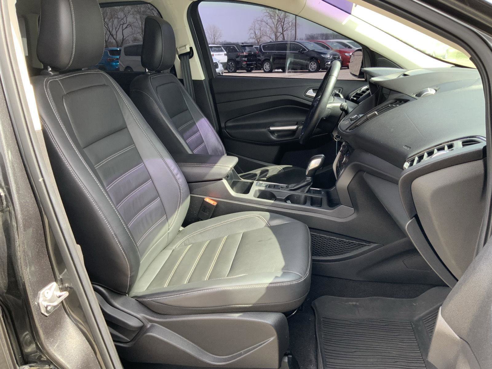 Used 2018 Ford Escape SEL image 54