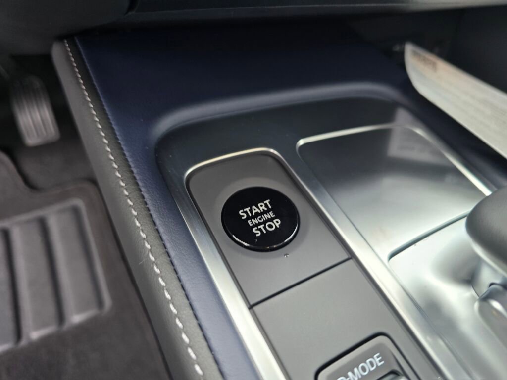 New 2026 INFINITI QX60 Sport image 26