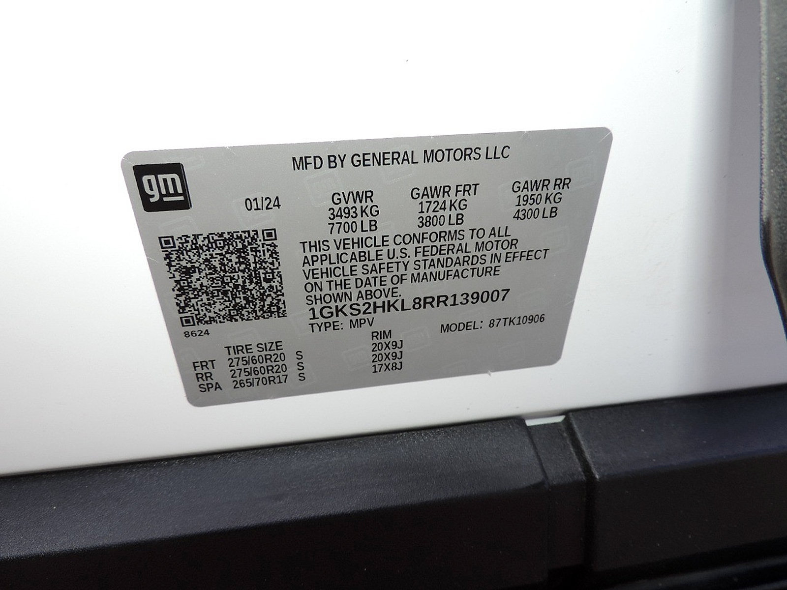 Certified 2024 GMC Yukon XL AT4 AWD/4WD image 13