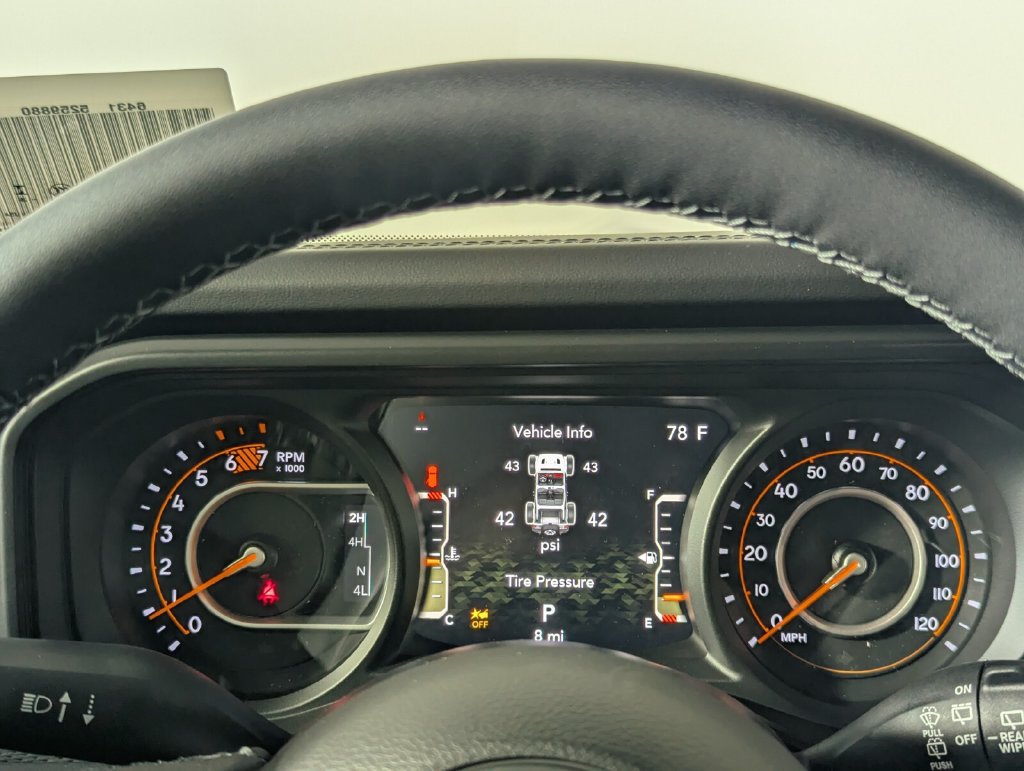 New 2026 Jeep Wrangler Unlimited Rubicon AWD/4WD image 19