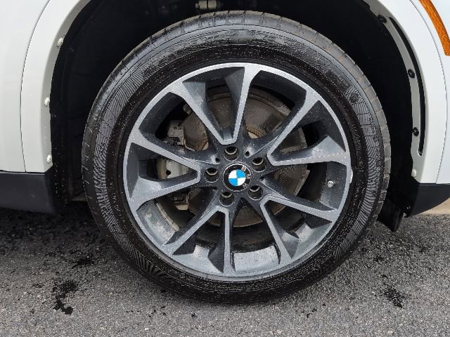 Used 2017 BMW X5 xDrive40e AWD/4WD image 8