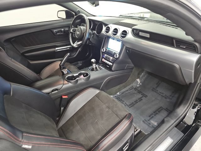 Used 2016 Ford Mustang GT Premium w/ Equipment Group 401A RWD image 32