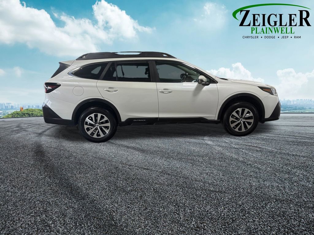 Used 2020 Subaru Outback Premium image 12