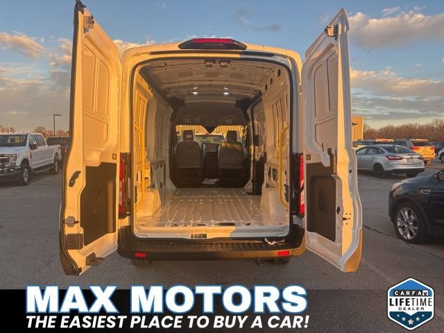 New 2026 Ford Transit 250 148 Medium Roof image 7