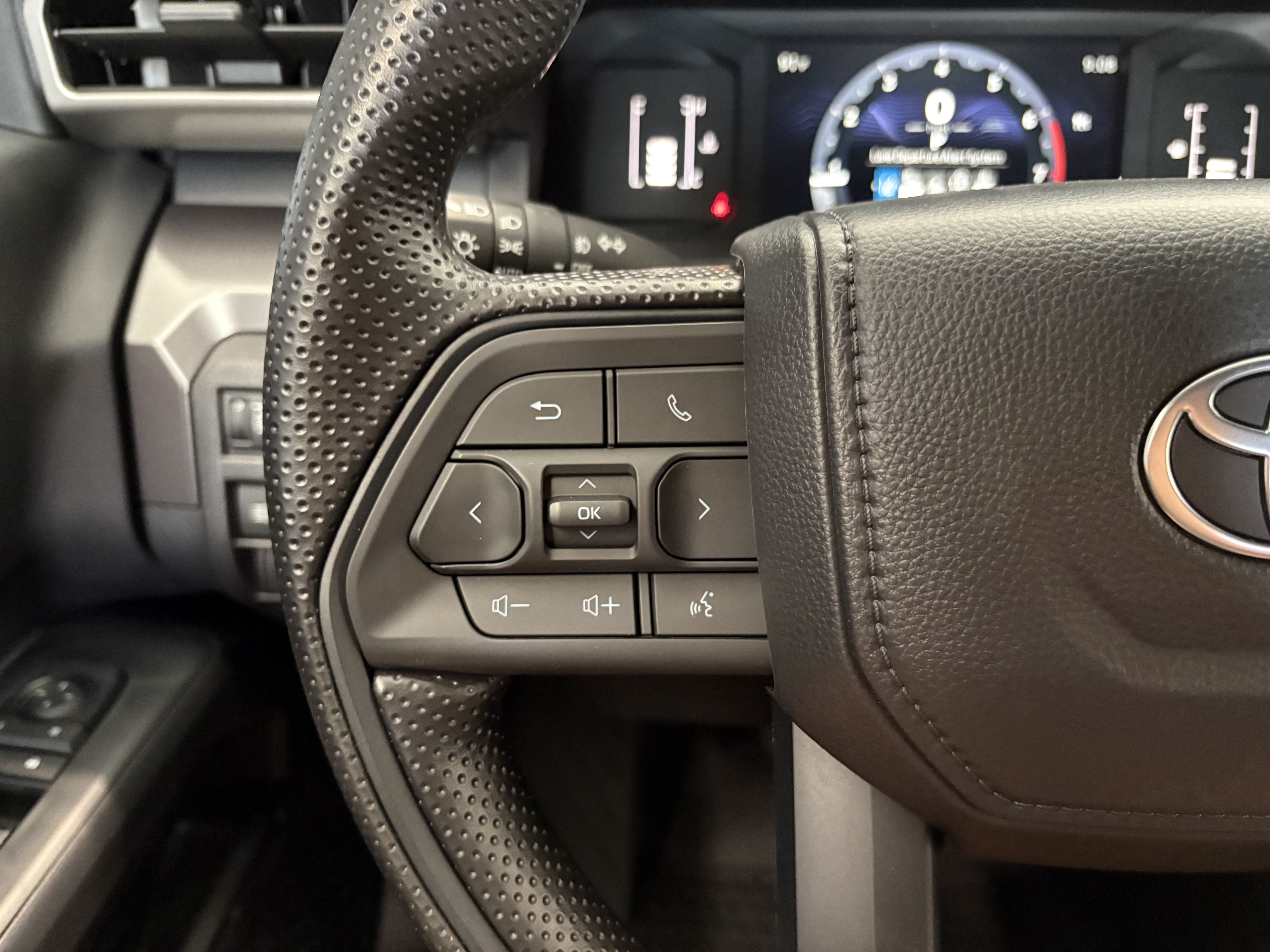 New 2026 Toyota Tacoma SR5 AWD/4WD image 23