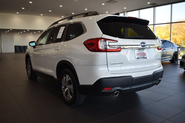 Used 2024 Subaru Ascent Premium w/ Convenience Package image 9