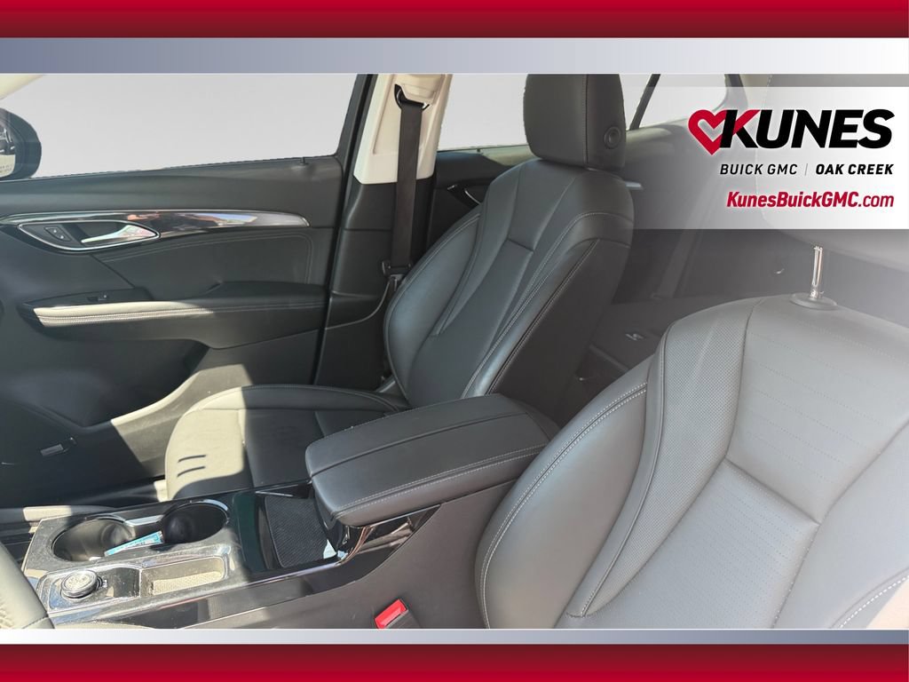 Used 2024 Buick Envision Preferred AWD/4WD image 23