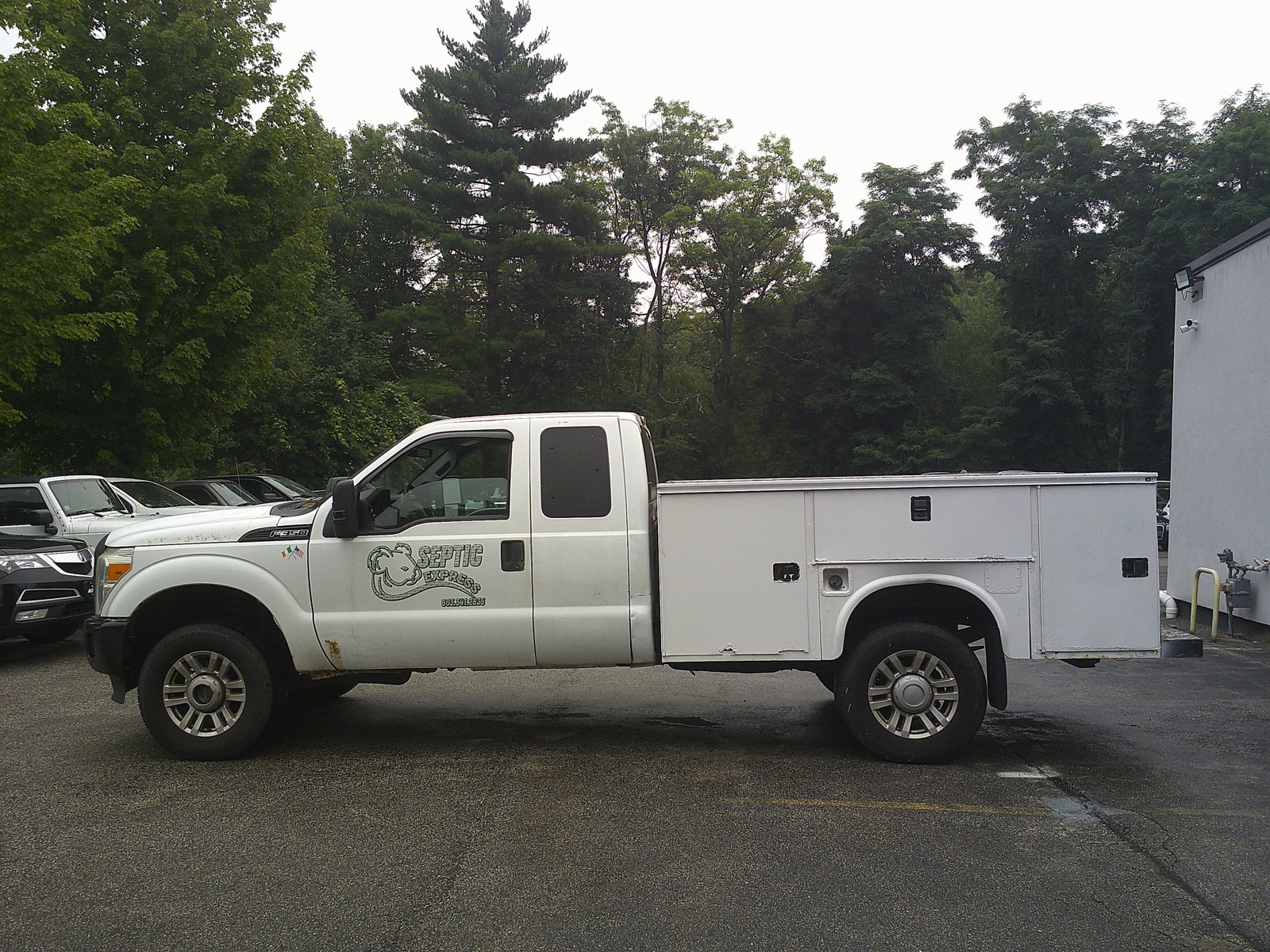 Used 2011 Ford F250 XL w/ Snow Plow Prep Pkg AWD/4WD image 8