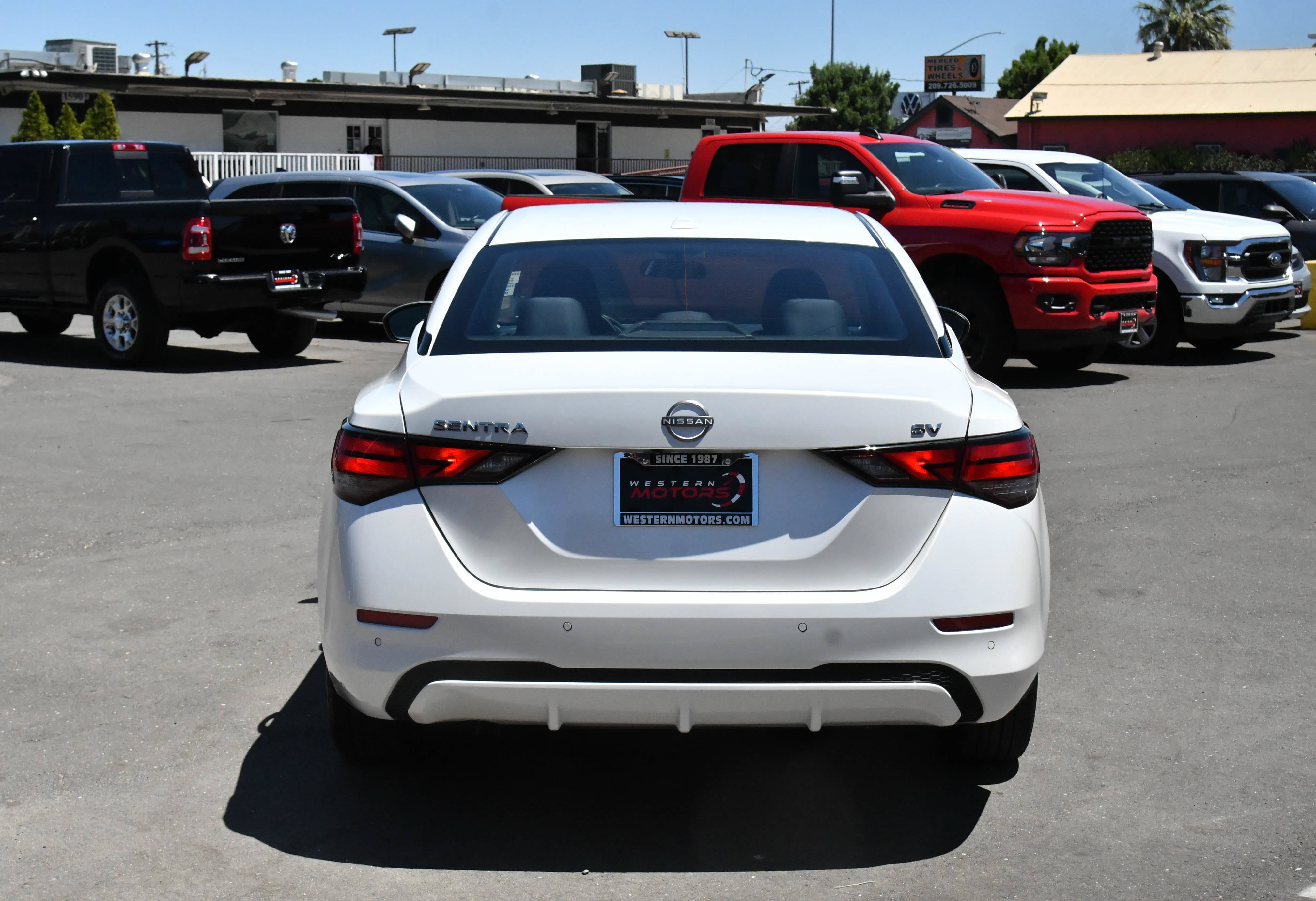 Used 2024 Nissan Sentra SV FWD image 7