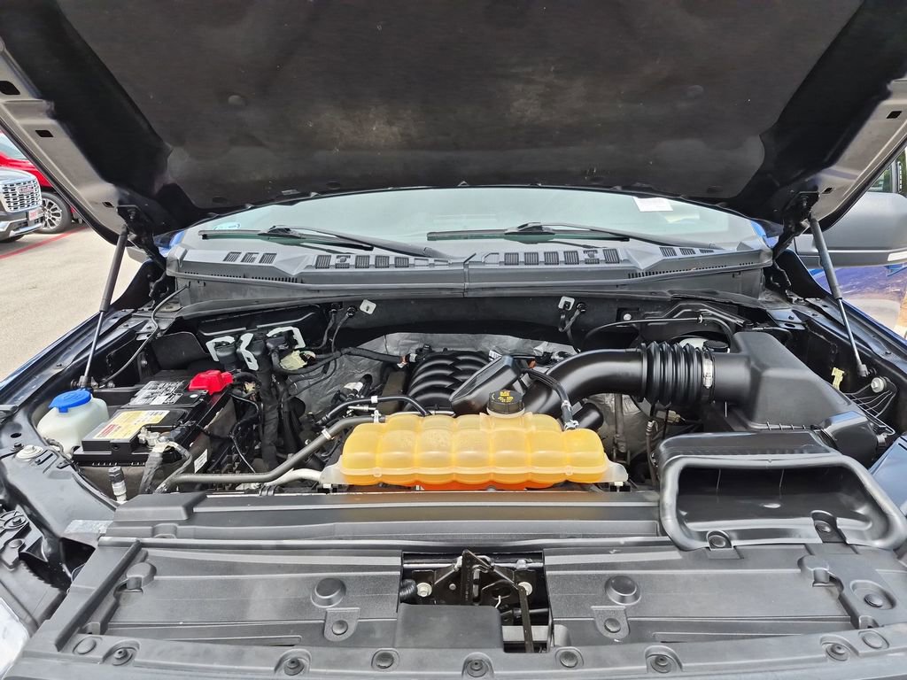 Used 2018 Ford F150 XLT w/ Equipment Group 302A Luxury AWD/4WD image 17