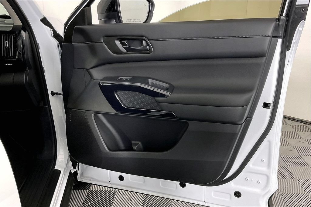 New 2026 Nissan Pathfinder SV AWD/4WD image 20