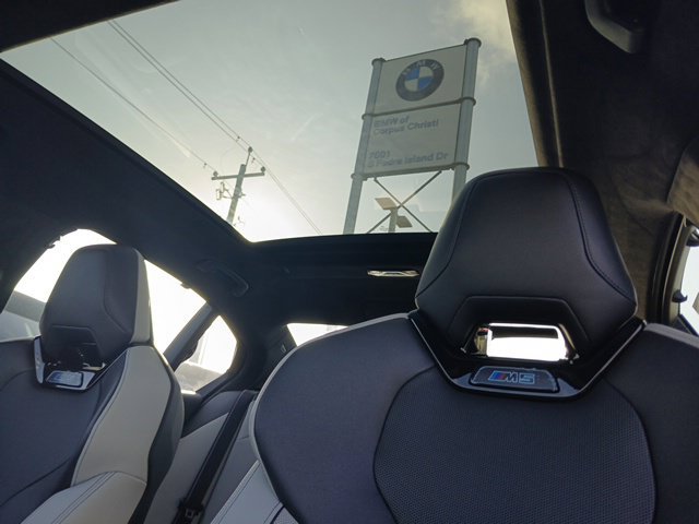 New 2027 BMW M5 w/ Executive Package AWD/4WD image 29