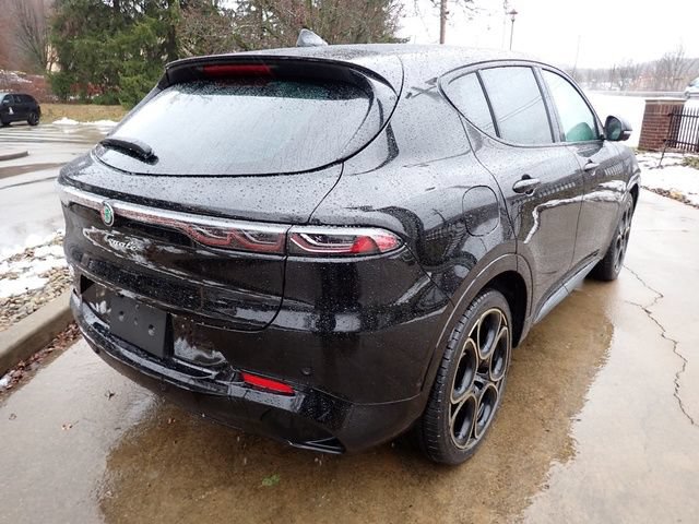 New 2025 Alfa Romeo Tonale AWD/4WD image 7