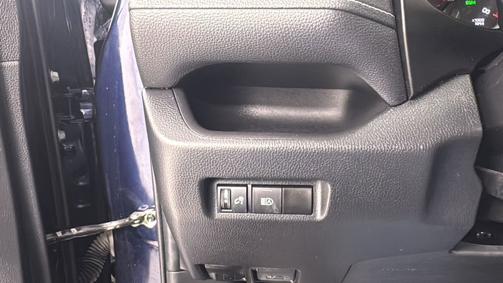 Used 2022 Toyota RAV4 XLE image 33