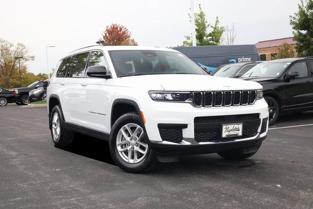 Used 2025 Jeep Grand Cherokee L Laredo w/ Luxury Tech Group I image 2