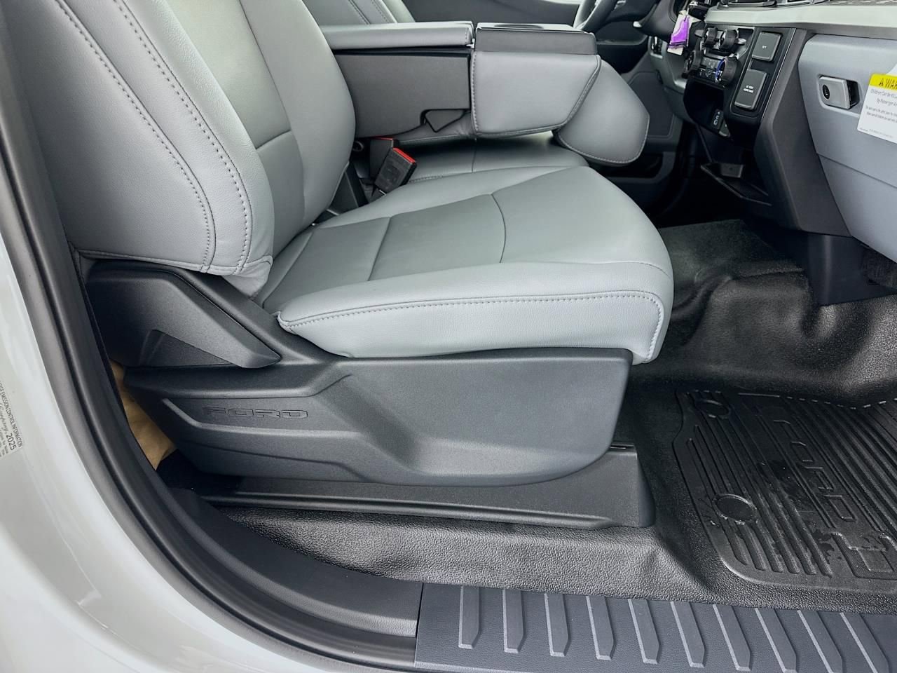 New 2026 Ford F550 4x4 Regular Cab Super Duty image 23