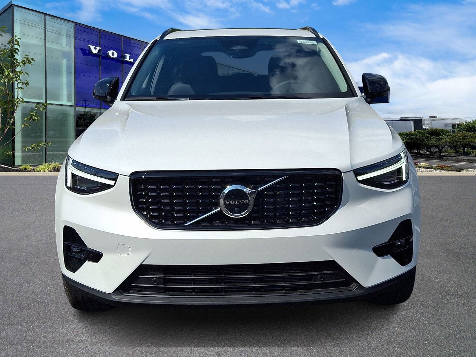 New 2026 Volvo XC40 B5 Plus w/ Protection Package Premier image 2