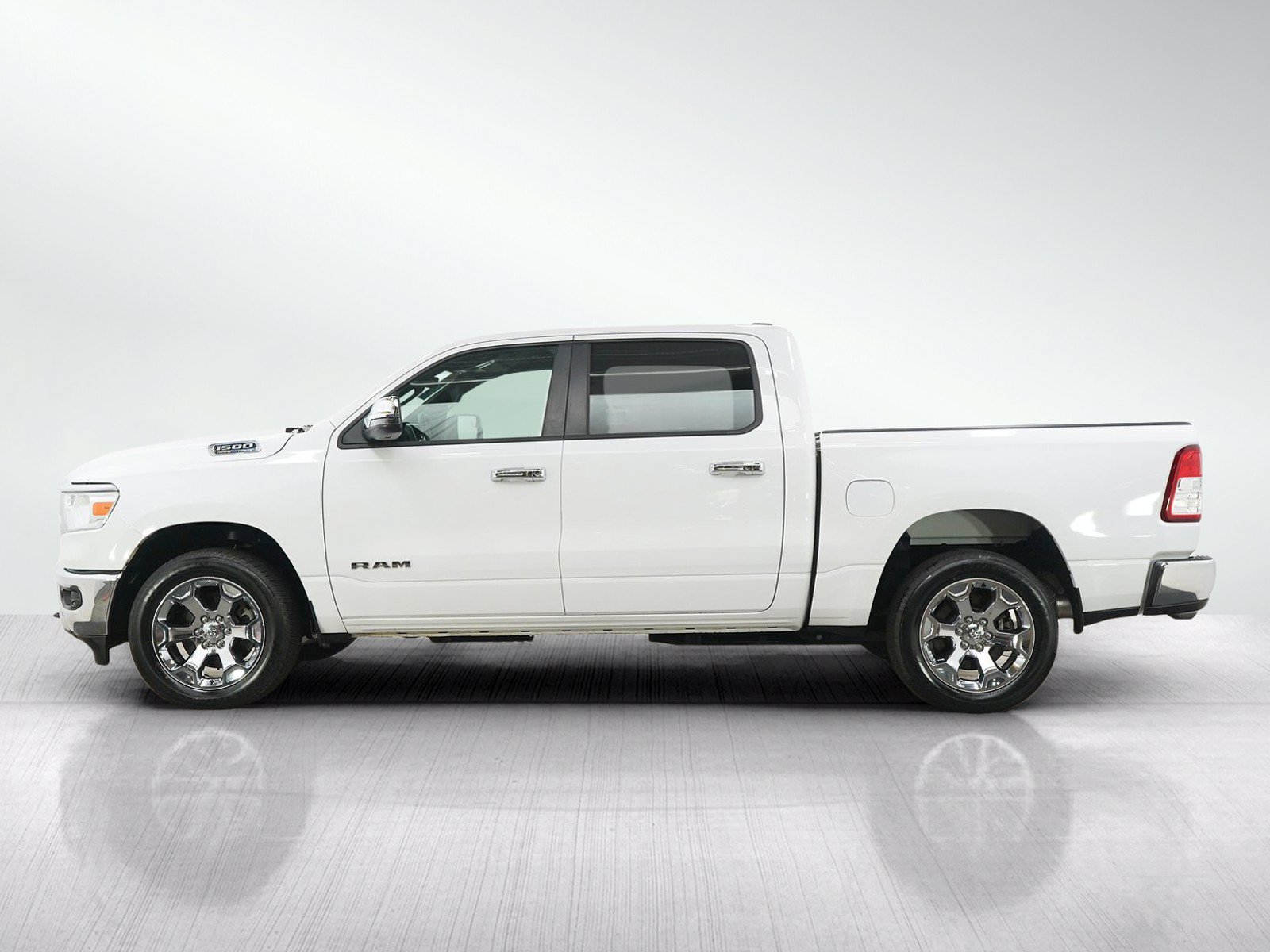 Used 2023 RAM 1500 Big Horn AWD/4WD image 2