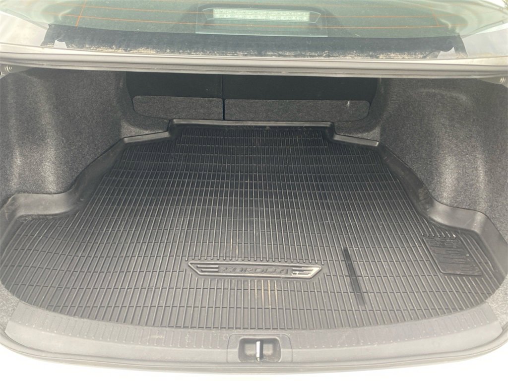 Used 2025 Toyota Corolla LE image 26