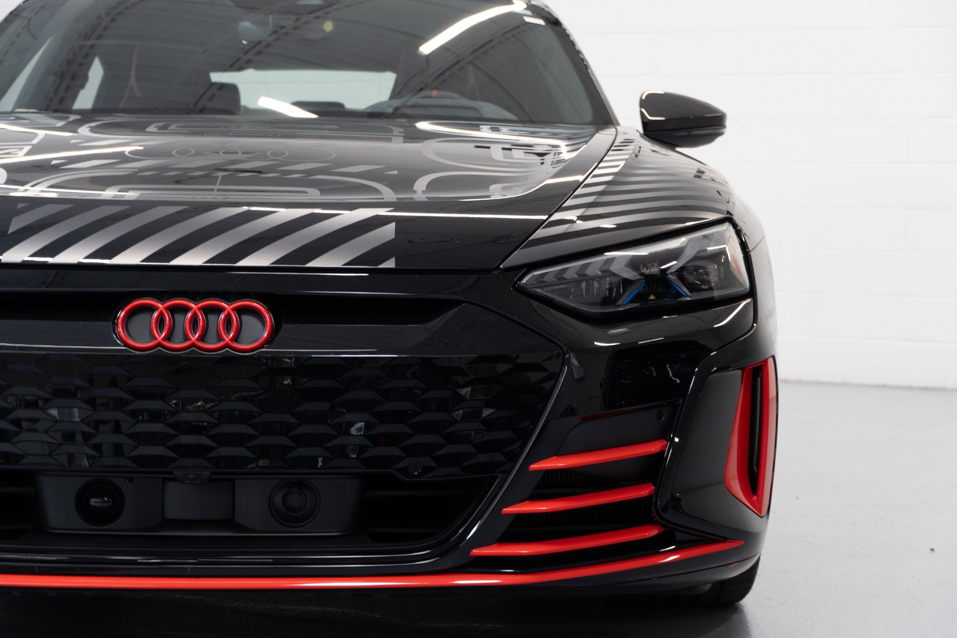 Used 2023 Audi RS e-tron GT image 5