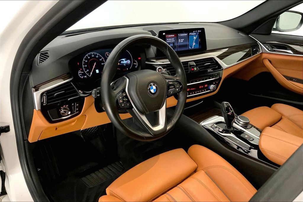 Used 2019 BMW 540i w/ Executive Package RWD image 21