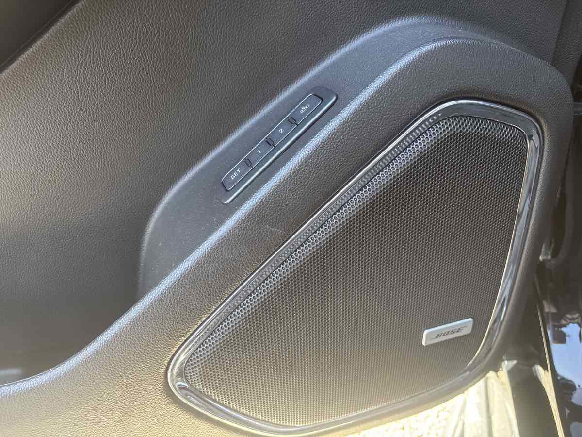 Used 2017 Chevrolet Tahoe LT w/ Luxury Package image 8