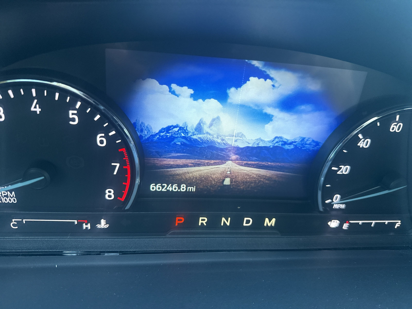 Used 2020 Ford Explorer XLT w/ Equipment Group 202A RWD image 7