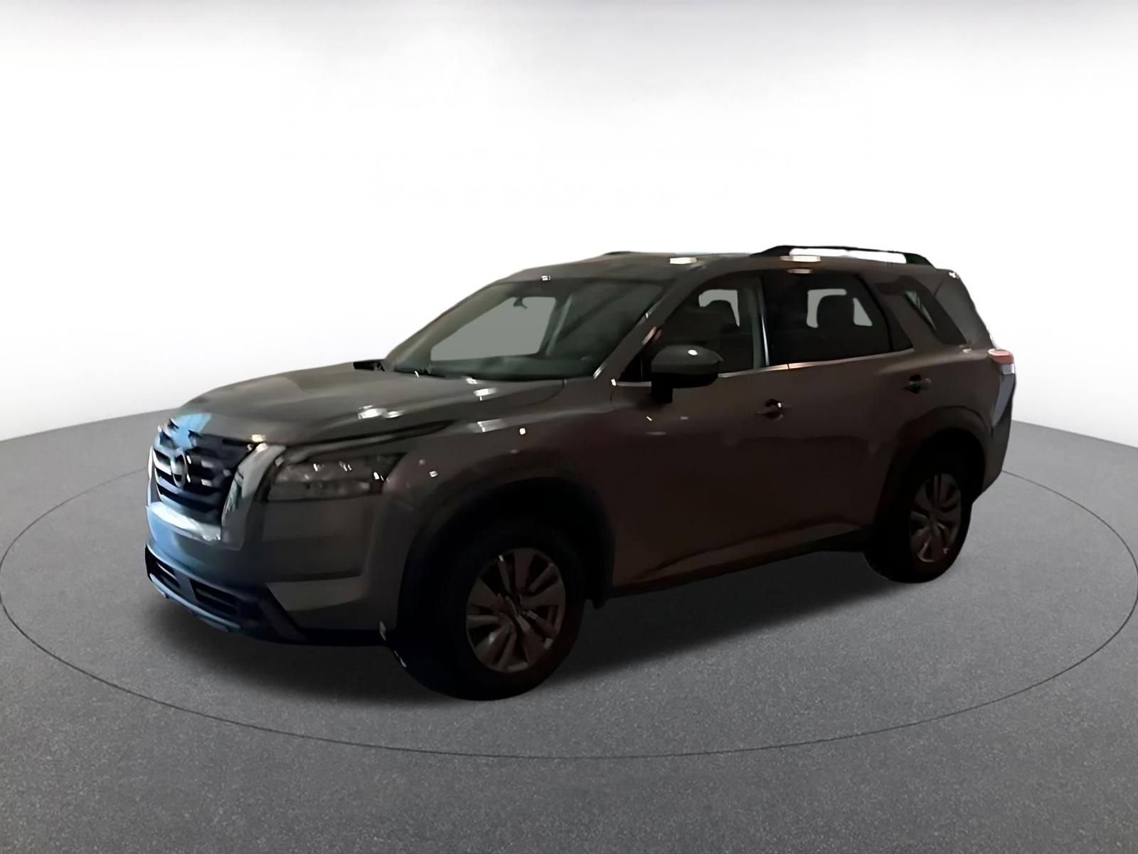 Used 2025 Nissan Pathfinder SV AWD/4WD image 7