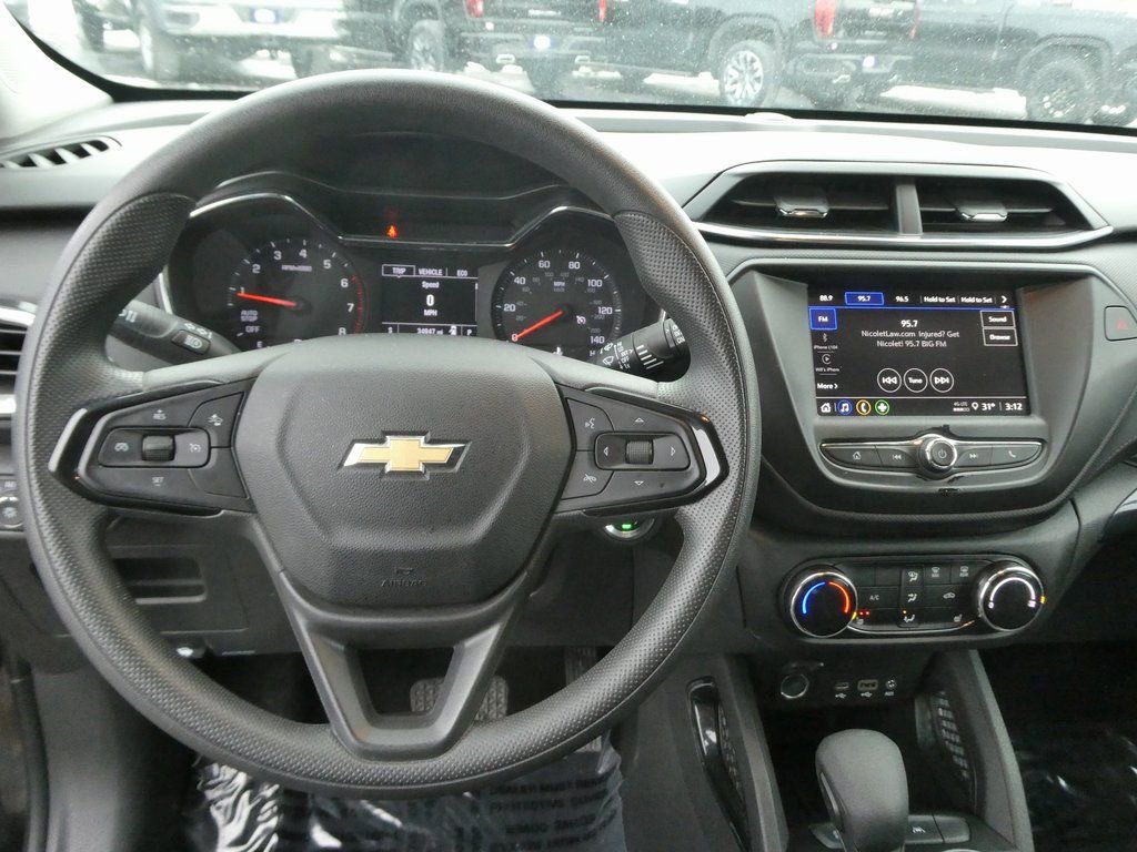 Used 2023 Chevrolet TrailBlazer LT image 18