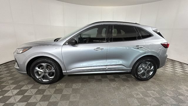Used 2024 Ford Escape ST-Line w/ Tech Pack #1 AWD/4WD video 5