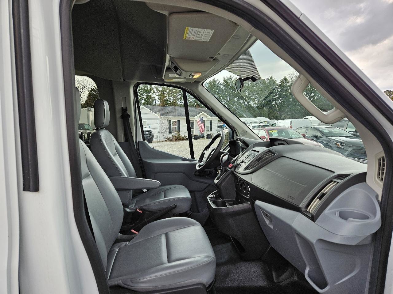Used 2019 Ford Transit 350 XL RWD image 17