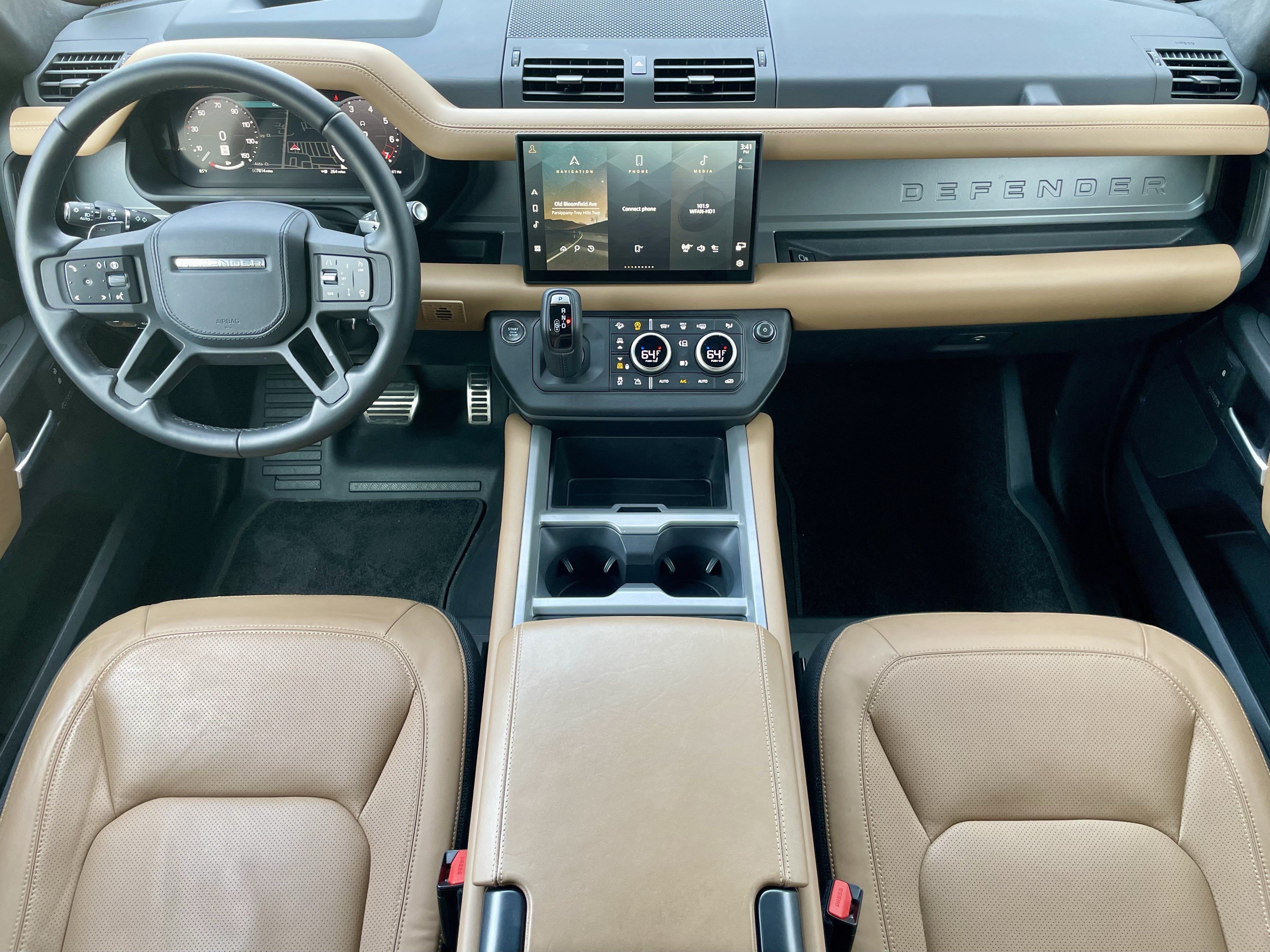 Certified 2025 Land Rover Defender 110 V8 AWD/4WD image 16