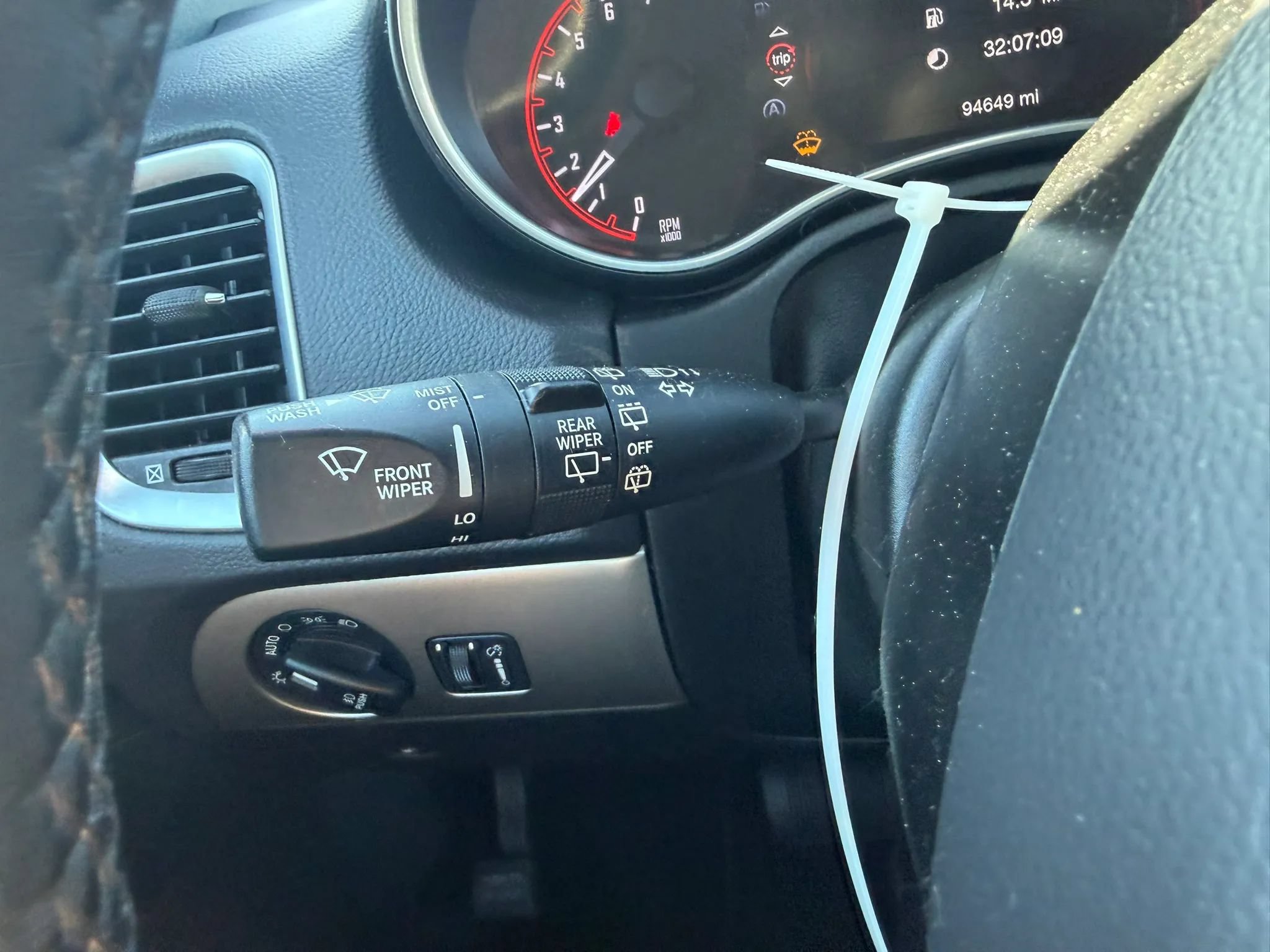Used 2019 Dodge Durango SXT AWD/4WD image 15